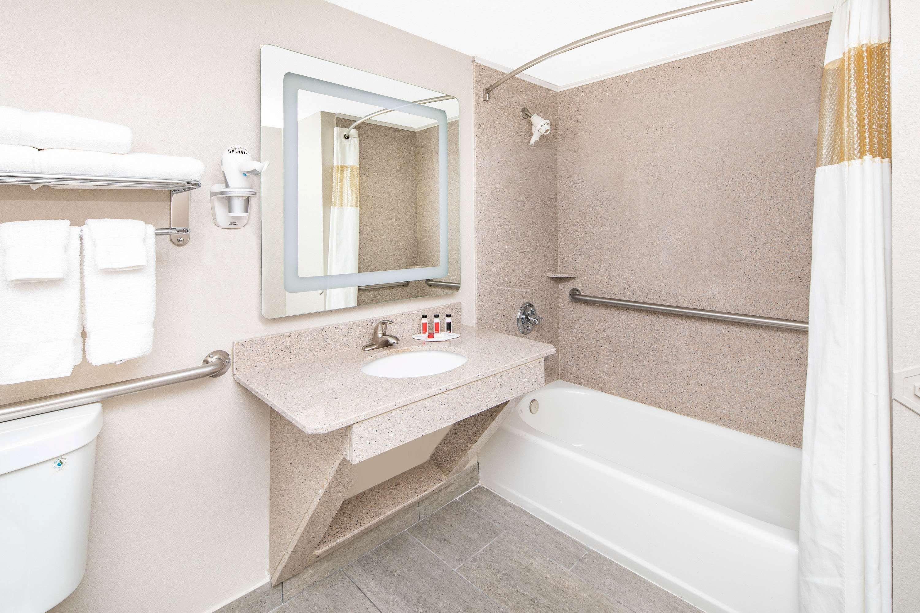 Hotel Ramada By Wyndham Alpharetta Atlanta North Zewnętrze zdjęcie